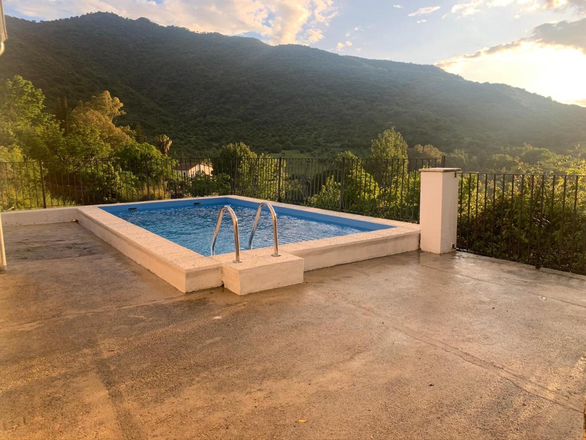 La Fuente De El Nacimiento Guest House Benamahoma Exterior photo